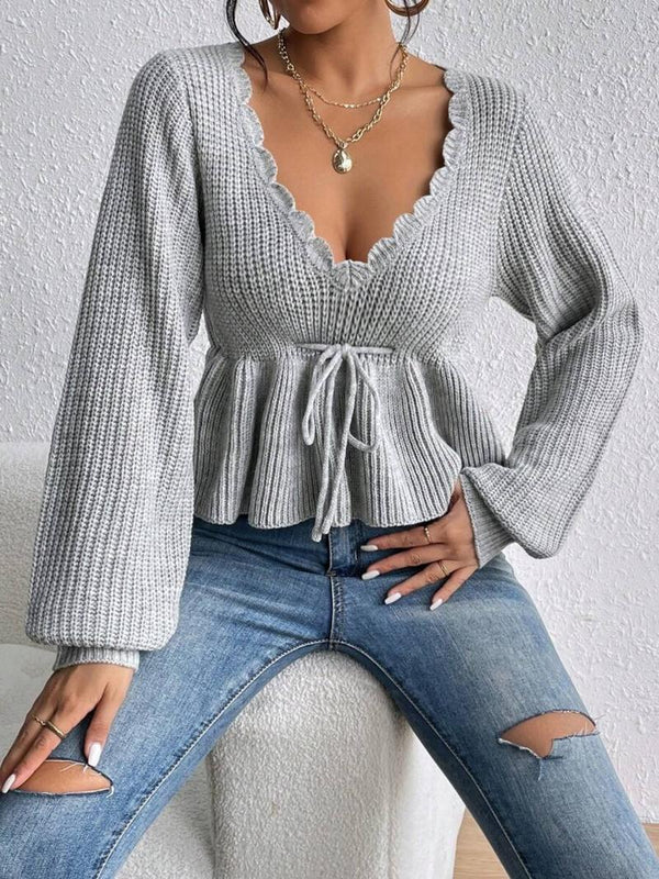 Chic Scalloped Knit Crop Top